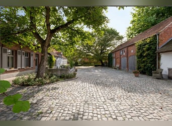 Exclusief hippisch eigendom met luxe woonboerderij