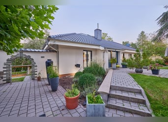 Exklusive Villa Nähe Wiesbaden – Wohnen auf höchstem Niveau mit Stallung & parkähnlichem Grundstück