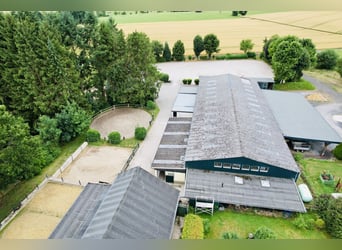 Exklusives Anwesen mit hochwertiger Reitanlage in traumhafter Lage
