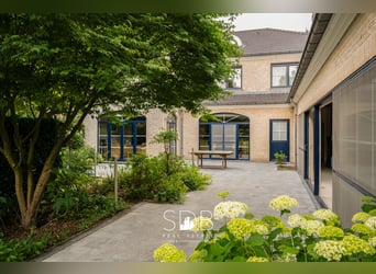 Prachtig landhuis met paardenfaciliteiten op 15.804m² te Haasdonk