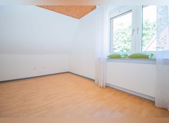 Vrijstaand huis met garage, paardenstal en rijbaan te koop in de Metelener Heide