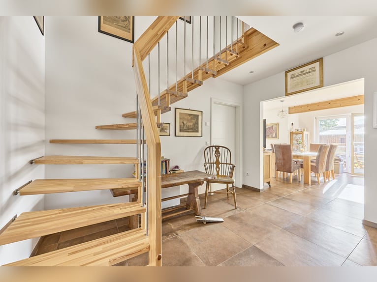 Achat d'un centre équestre dans le district de Kitzingen avec une maison d'habitation moderne constr