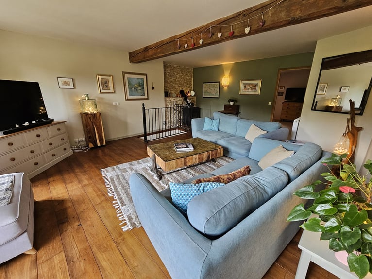 Belle propriété dans le sud de la France comprenant trois maisons, une piscine chauffée et plus de 2