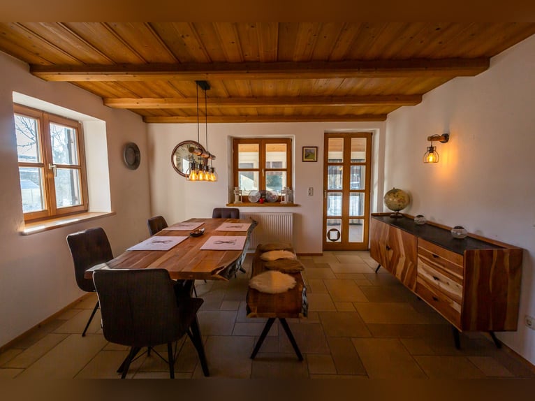 Charmante ferme avec espace équestre aménagé à Zeilarn (à l'est de Munich), sans commission