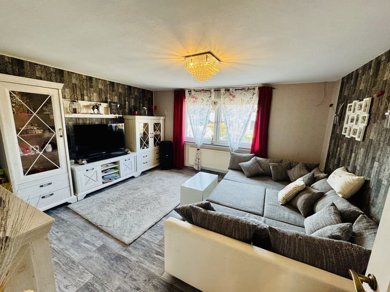 Einfamilienhaus mit Pferde- bzw. Tierhaltung und weiteren Nutzungsmöglichkeiten