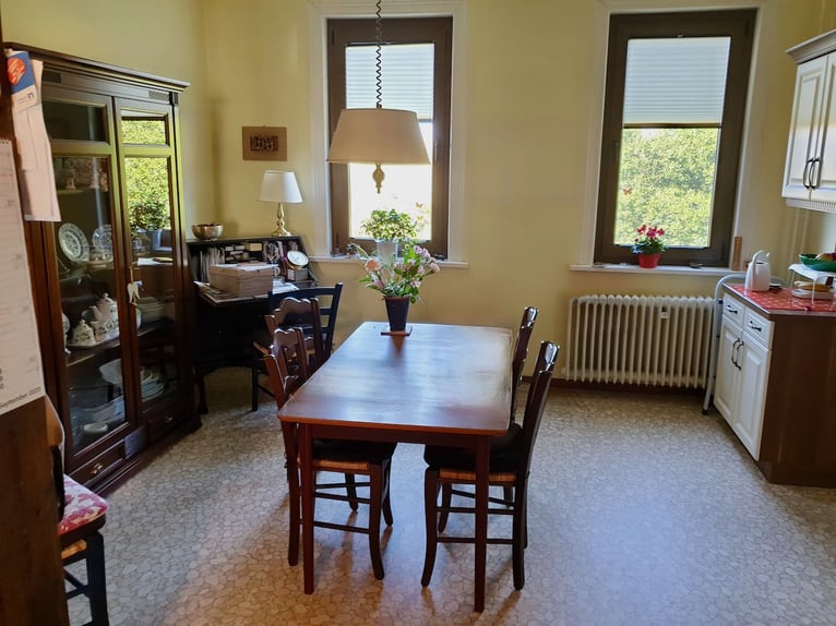 Établissement équestre dans la région de Harz à Bad Sachsa – Grande ferme d’élevage isolée avec manè