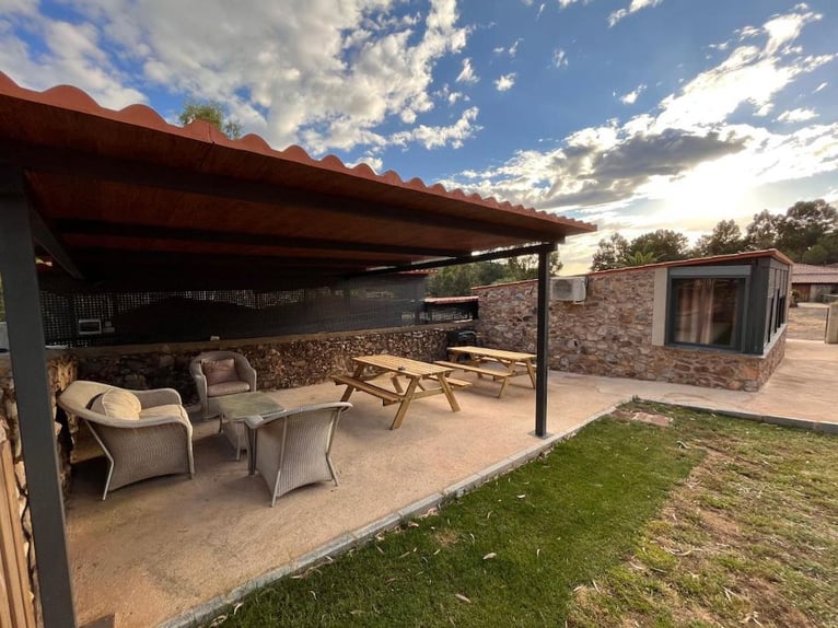 Ferme destinée à la détente et à la chasse au gros gibier.