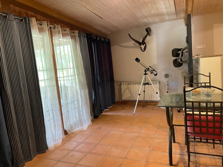 Ferme destinée à la détente et à la chasse au gros gibier.