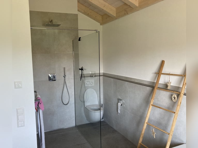 hochwertiger Neubau mit 2,5 WE *Pferdehaltung/Pferde* 1786 m² *provisionsfrei*