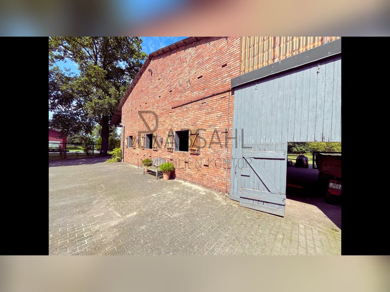 Hofensemble mit ausgebauter Tenne und 1,6ha Land direkt am Haus! Genehmigte Pferdehaltung!