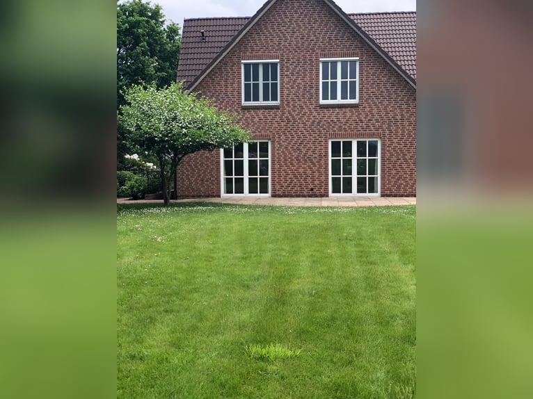 Landhaus für Pferdeliebhaber mit traumhaftem Blick