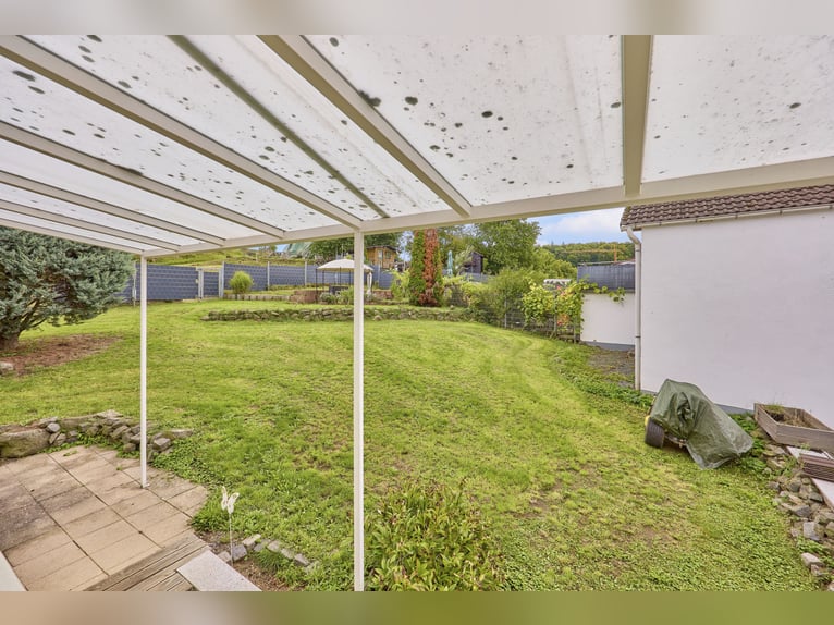 Pferdeimmobilie in Hessen – charmantes Fachwerkensemble mit Reithalle in Groß-Bieberau!