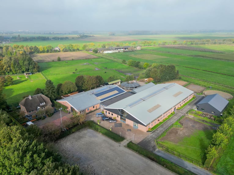 Propriété avec installations équestres professionnelles et options d'habitation spacieuses