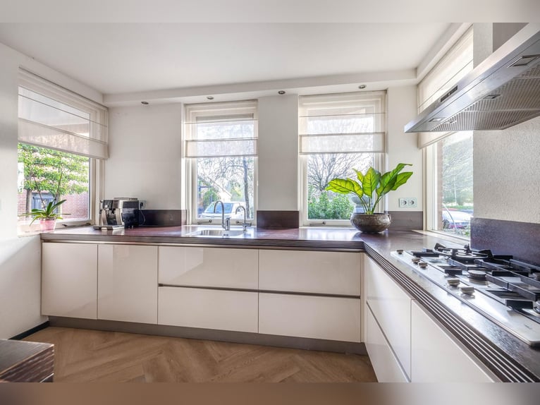 Propriété avec installations équestres professionnelles et options d'habitation spacieuses