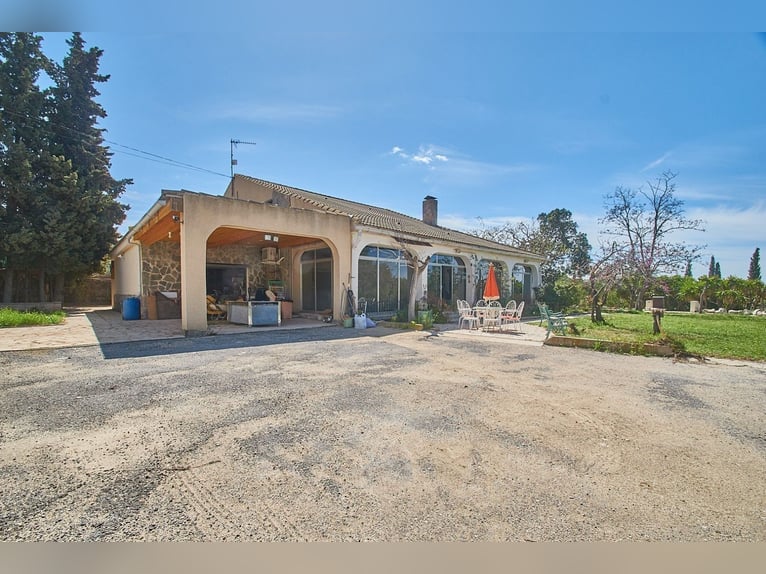 Propriété équestre spectaculaire avec chalet à proximité de la plage.