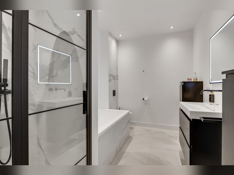 Villa exclusive avec maison d'hôtes et installations équestres à proximité du parc national de De Me