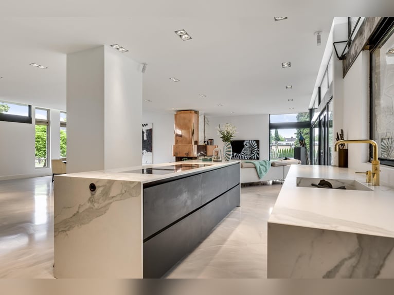 Villa exclusive avec maison d'hôtes et installations équestres à proximité du parc national de De Me