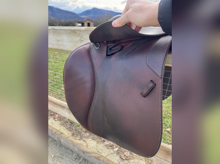 Selle CWD modèle SE01 taille 17’5 quartiers 03C