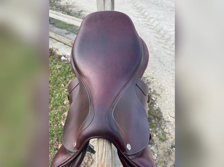 Selle CWD modèle SE01 taille 17’5 quartiers 03C