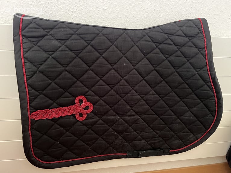 Tapis de selle, Lami-Celle