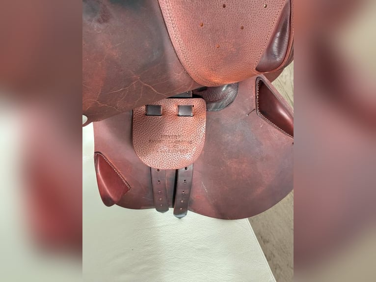 Neuwertiger Meyer Springsattel (Modell: Métamorphose)