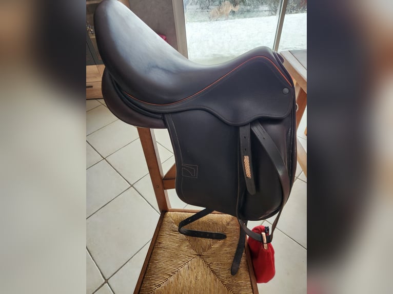 Selle de dressage
