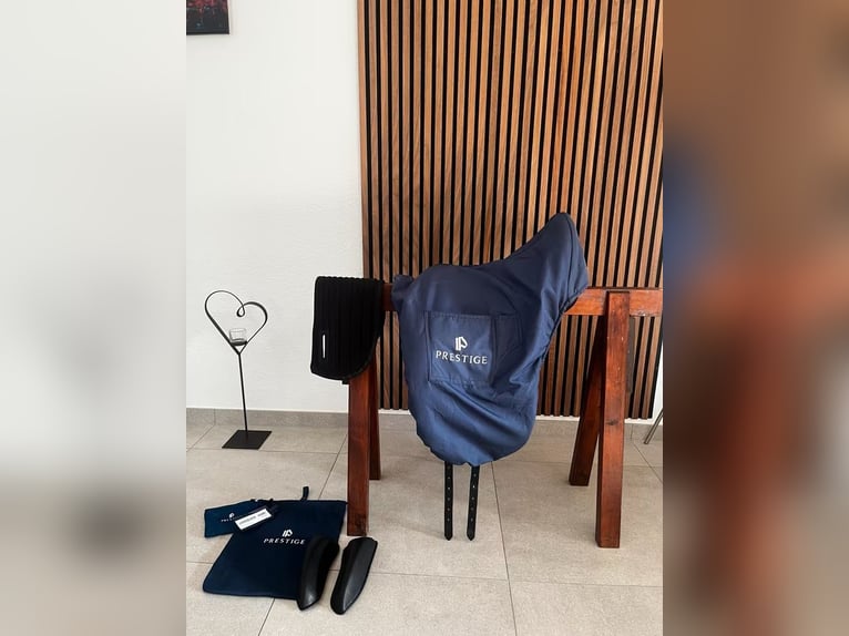 Selle de dressage Prestige X-D2 - 17 Pouces Comme Neuve