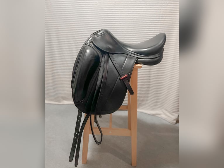 Selleria Equipe - Selle de Dressage "Olympia"