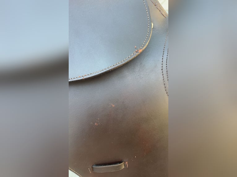 Négociable Selle mixte d’occasion marque inconnue