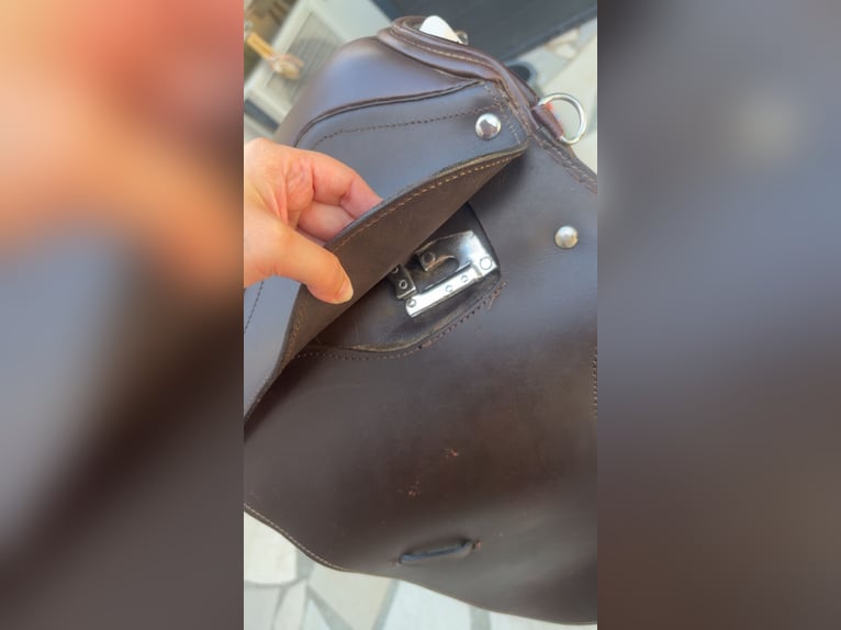 Négociable Selle mixte d’occasion marque inconnue
