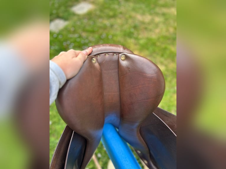 Selle cuire PDA