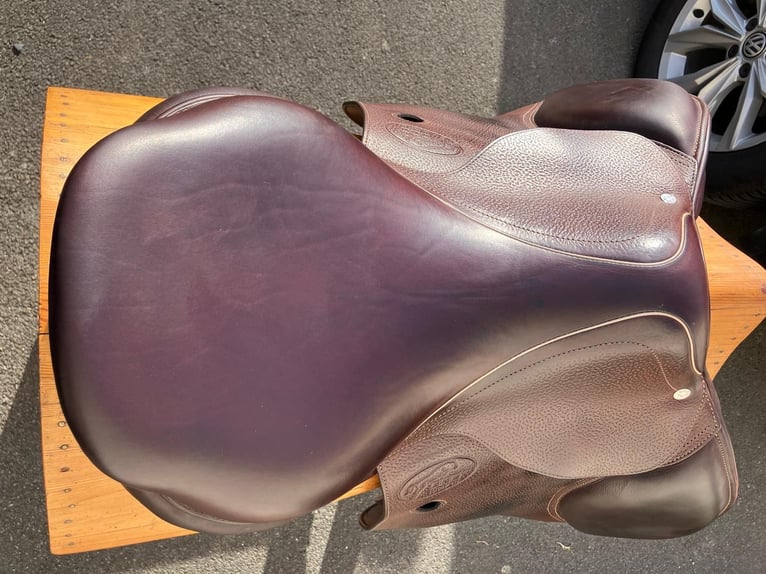 Vente de ma selle mixte comme neuve