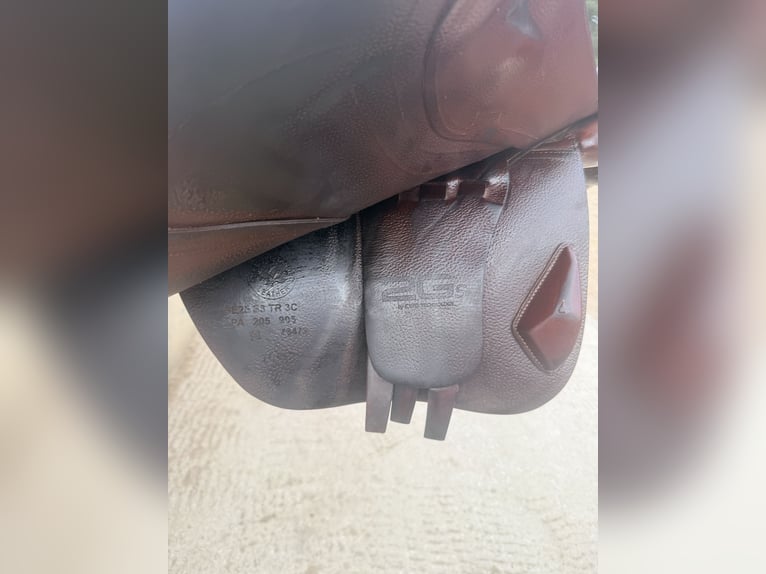 À vendre selle CWD 2Gs SE25