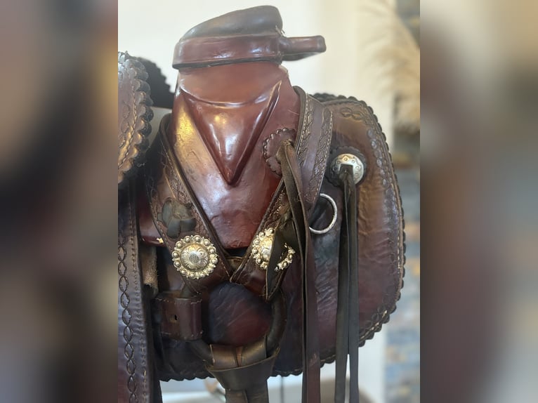 Selle mexicaine de grande qualité (originale) avec collier de chasse et 2 tapis 