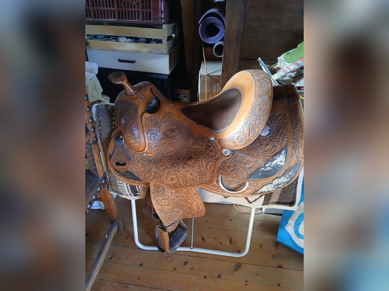 Vends selle western plus tapis