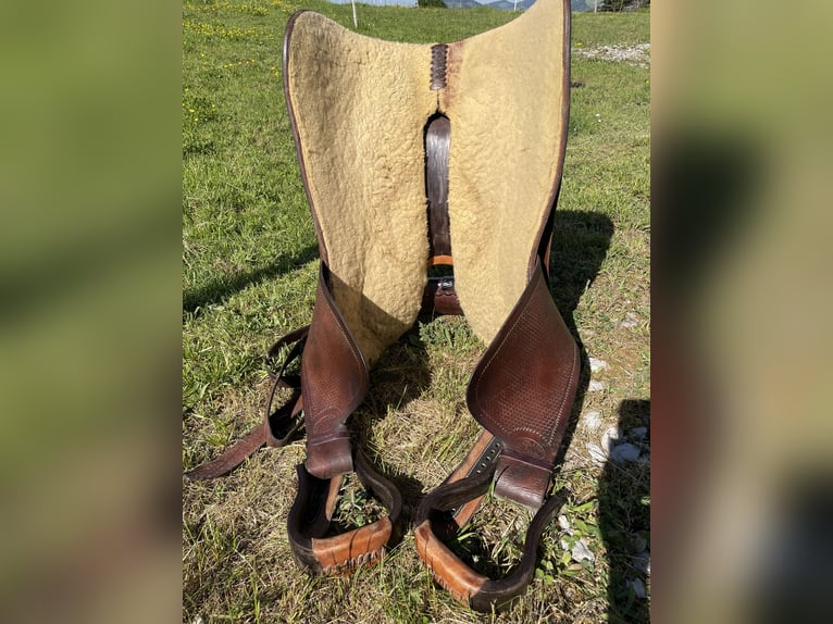 Selle Bob's Custom reining, 16'