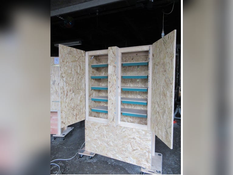 Ich baue Futterautomaten für Pferde und Ponys