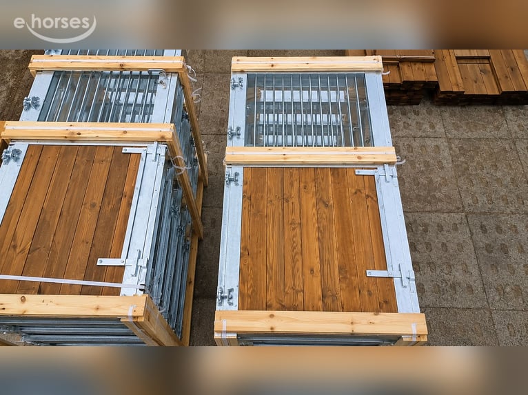 Acheter des portes de box et de paddock ainsi que des portails d’écurie – Portes coulissantes robust