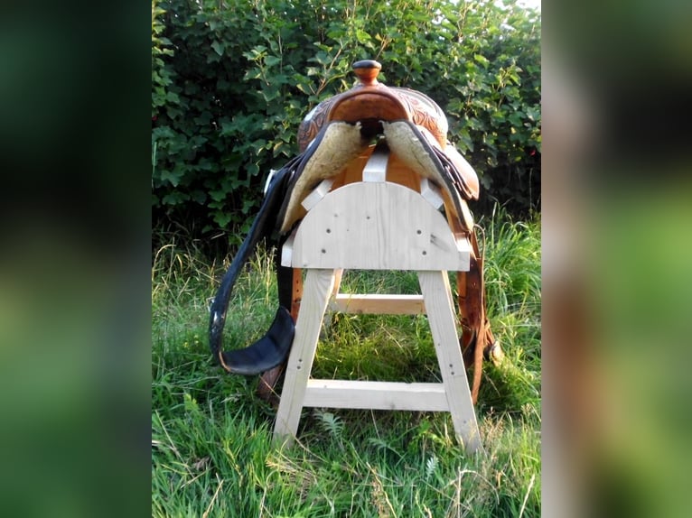 Tête de selle western en bois massif