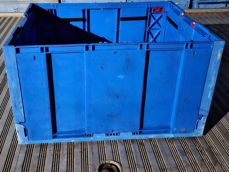 Box de transport pliable et polyvalente pour pouliches - Dimensions : 80 cm de long x 60 cm de large