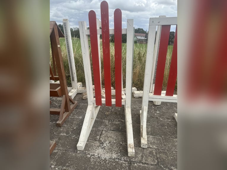 Obstacles for cross-country or jumping courses