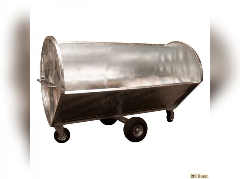 Mistakarre Pferdestall