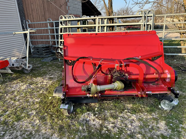 Mulcher professionnel avec caisse de ramassage pour pâturages de chevaux (ramasse également les pomm