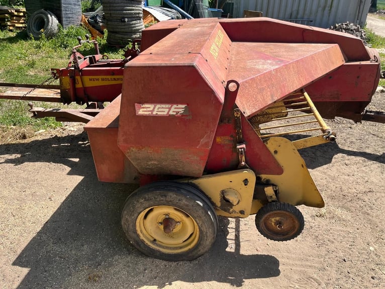 New Holland 266. Haybaler Hooipakjesmachine