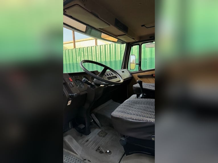 Mercedes 814 Transporter - 6 chevaux - Véhicule de collection, contrôle technique valable jusqu'en 2