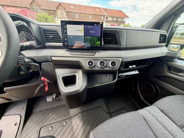 Transporteur pour 2 chevaux Renault Master RJH Sport, nouveau modèle avec boîte automatique – dispon