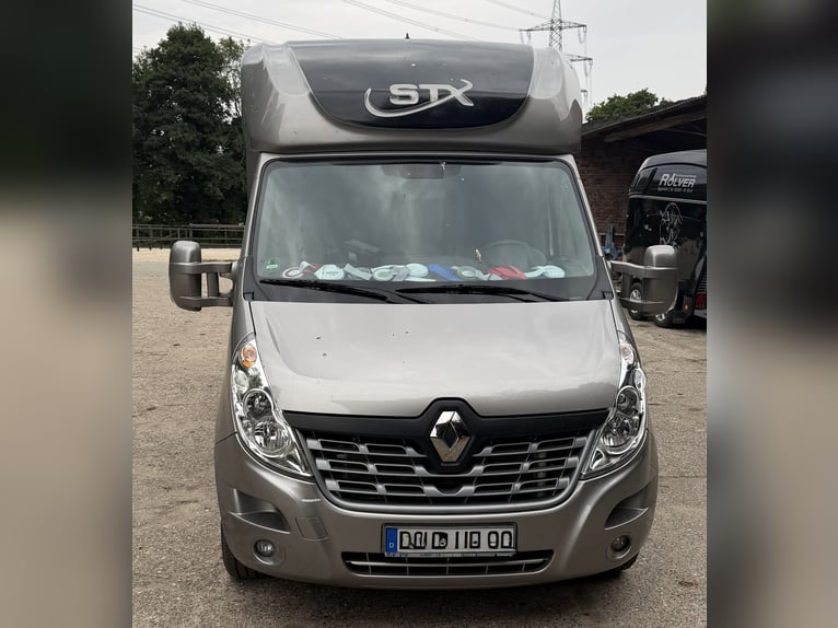 Transporteur pour chevaux STX, capacité de 5 places