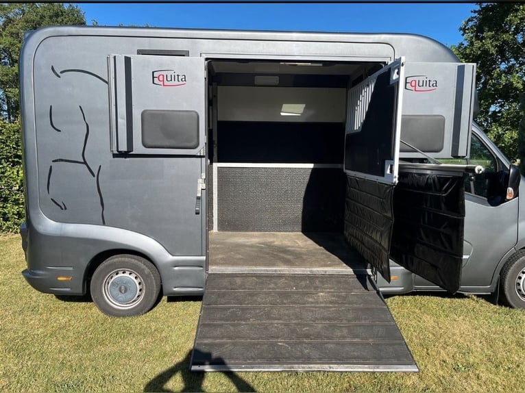 Renault Master Equita, véhicule de transport de haute qualité