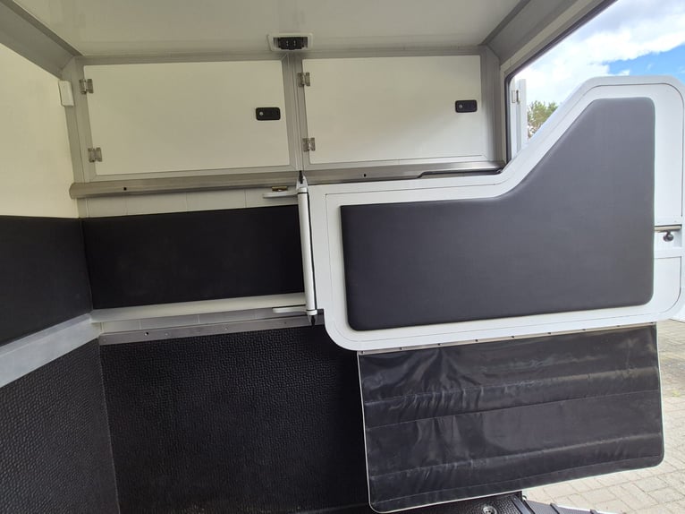 Transporteur pour chevaux Renault Master STX | Automatique | 170 ch | 3,5 tonnes | 34 700 km