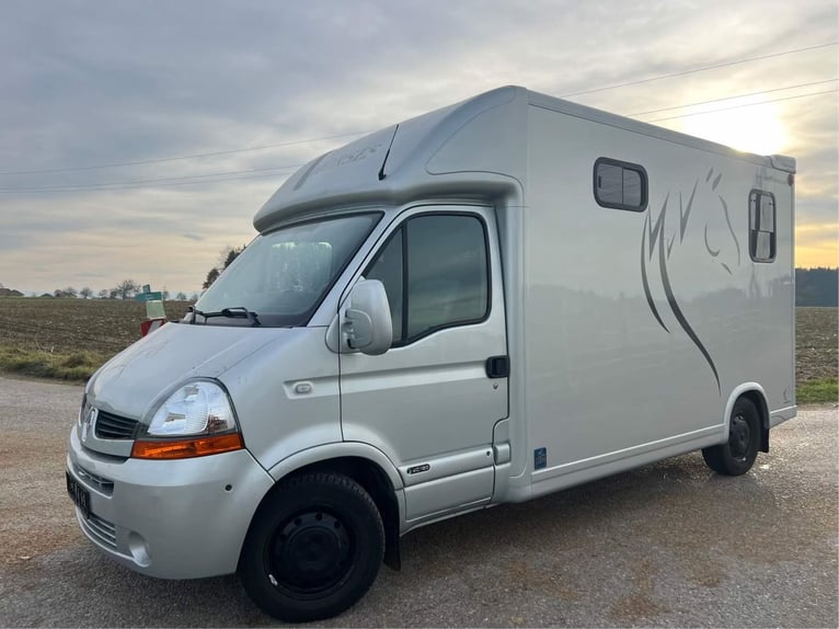 Excellent transporteur de chevaux Renault MTM